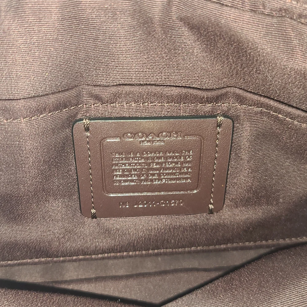 Coach Leather Shoulder Bag in Brown with Brown Crossbody Strap Included